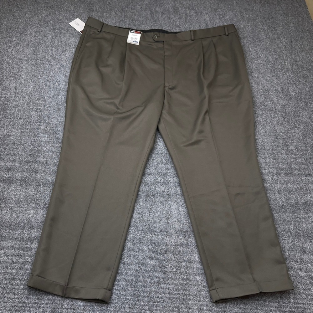 NEW Roundtree & Yorke TravelSmart Dress Pants Men 54x30 Olive Pleated Microfiber